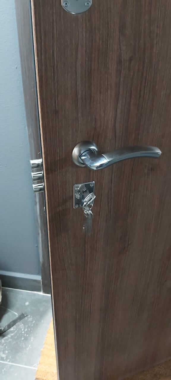 дверь с ключом